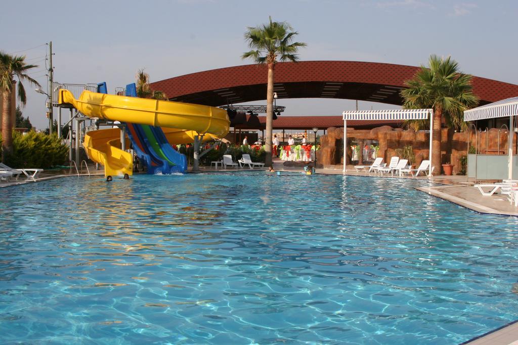 Gumus Hotel Arsuz Exterior foto